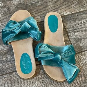 Charles Albert Turquoise Velvet Slide Sandals